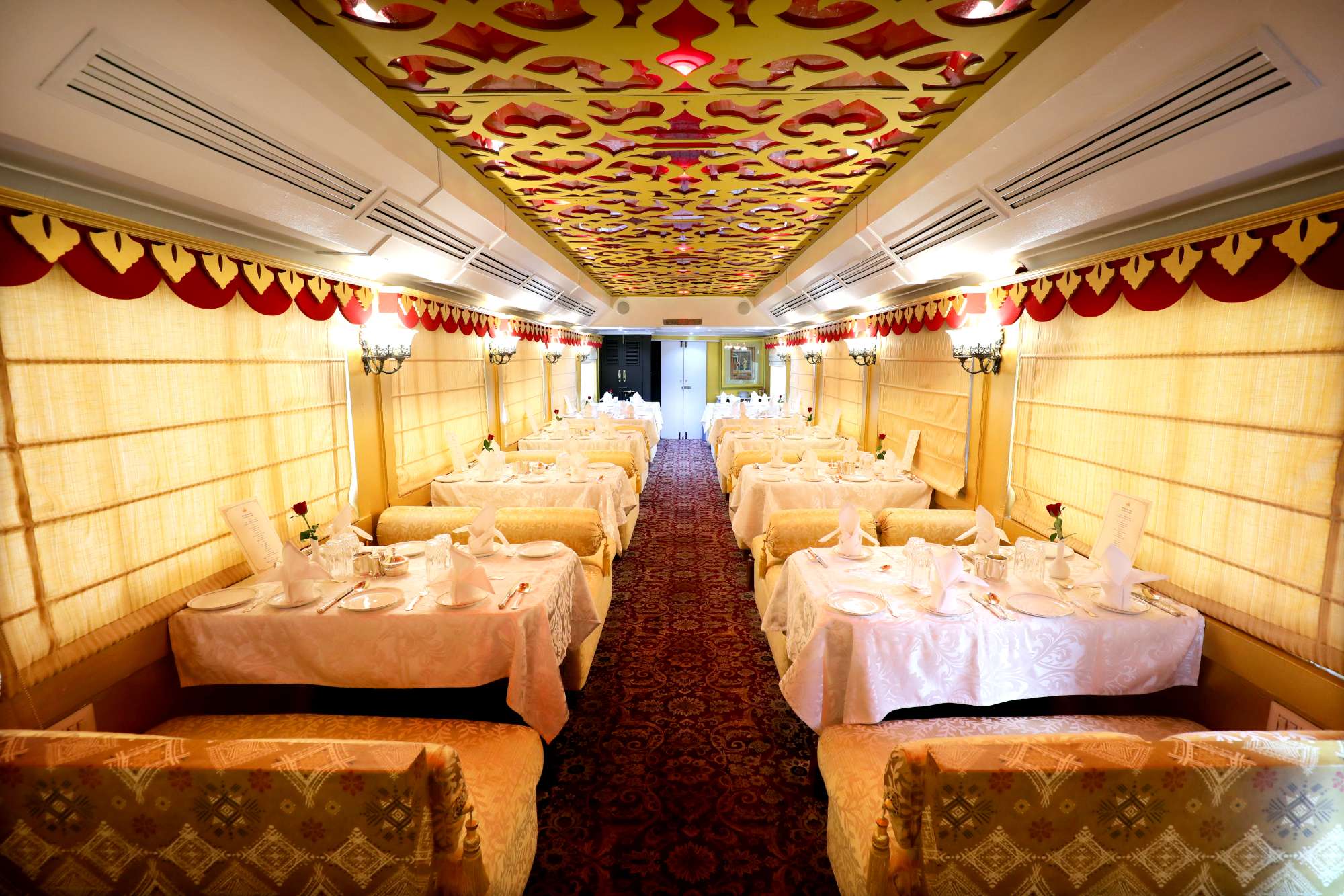 Top Luxury Trains Of India