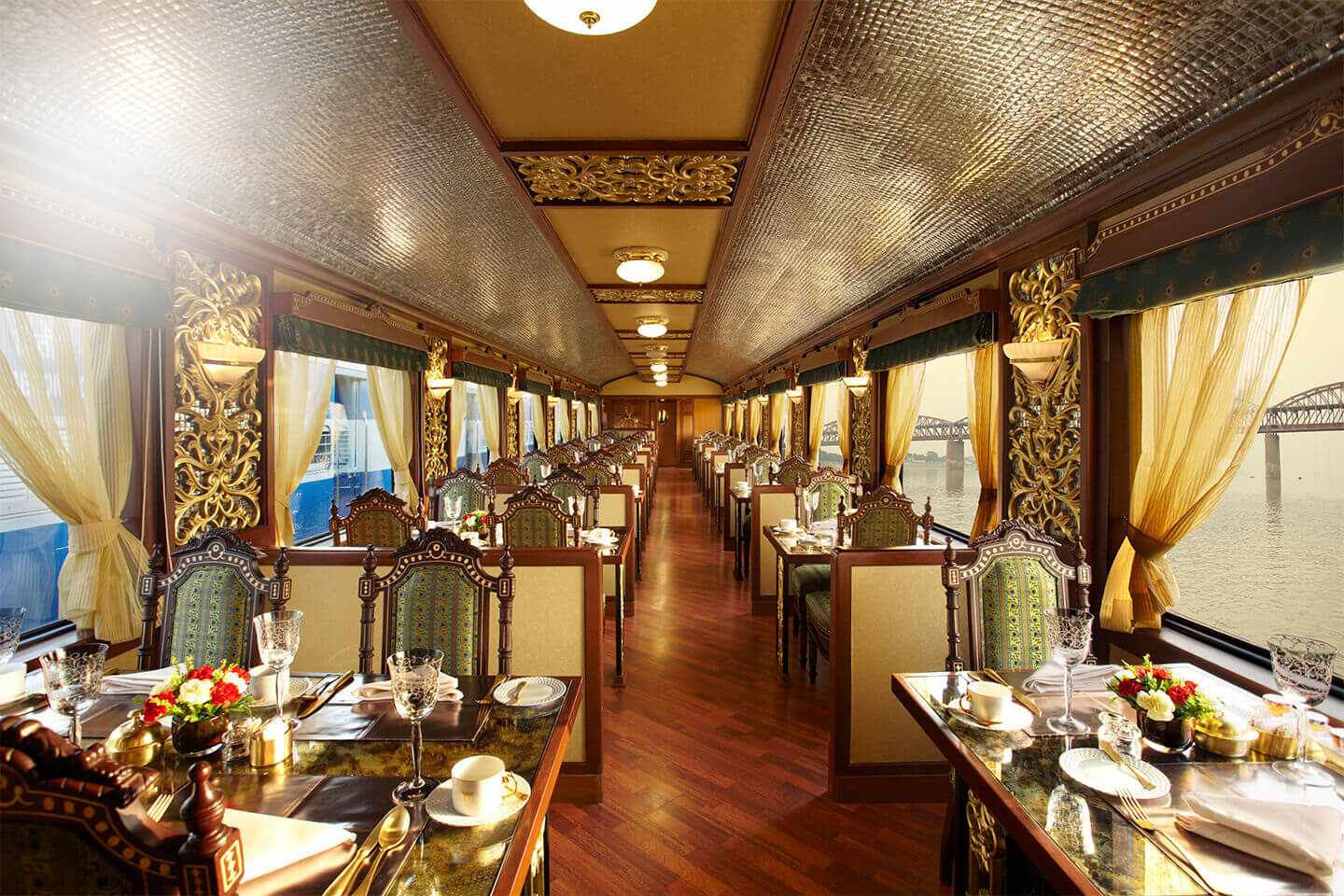 Top Luxury Trains Of India