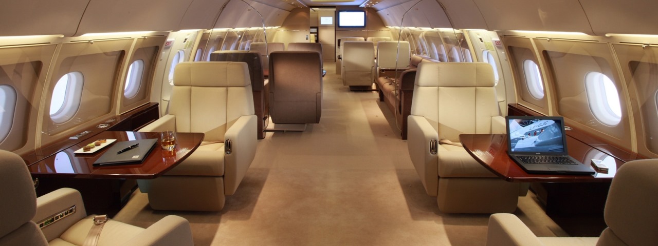 Essentials for a luxurious private jet travel experience