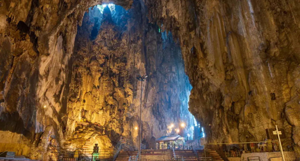 top-10-cave-temples-in-the-world
