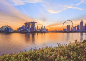 In this article, we will explore singapore layover top places to eplore near the airport in 5 hours.