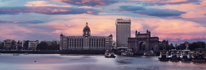 Top 5 best places to visit in Mumbai during a 5 - hour Layover
