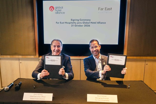 Chris Hartley and Mark Rohner at the Far East Hospitality and Global Hotel Alliance signing ceremony, 21 October 2026